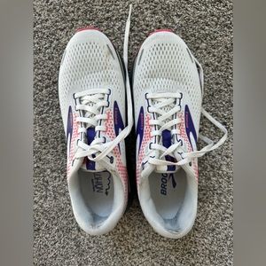 Brooks ghost 14 running shoes